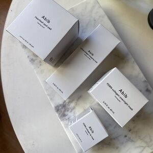 Skin care kit! Completely new, packed